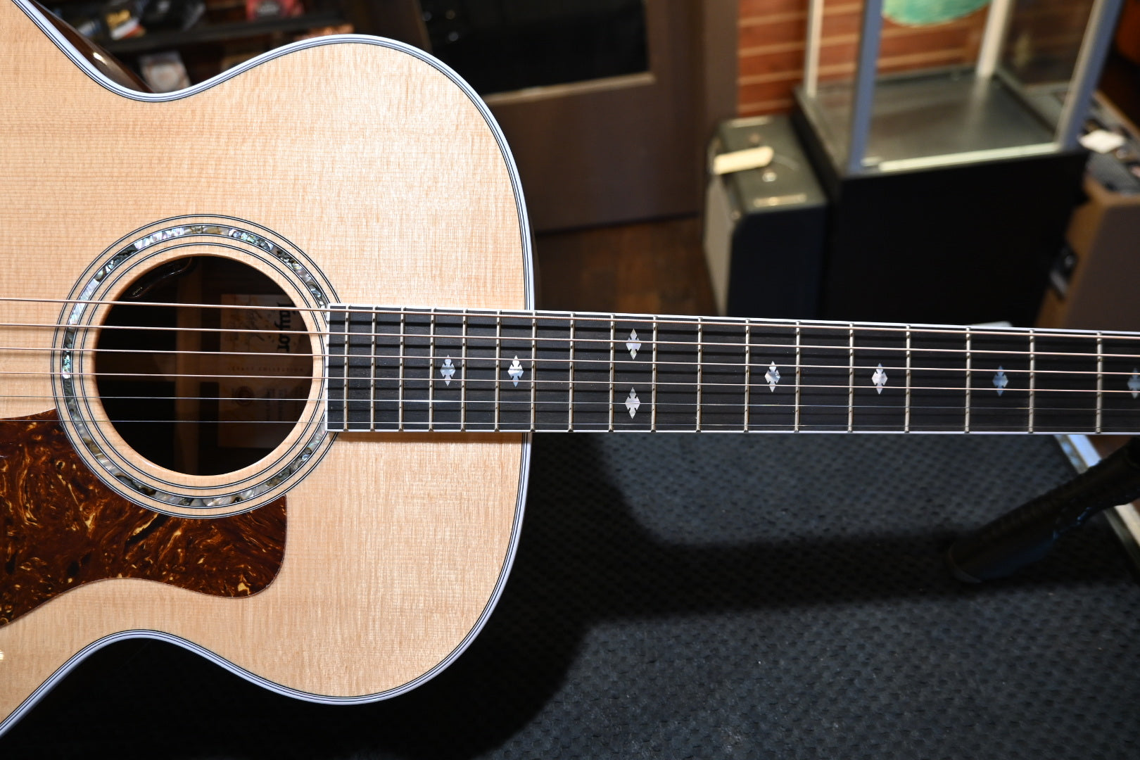 Taylor Legacy 815e 2024 - Natural Guitar #4098 - Danville Music