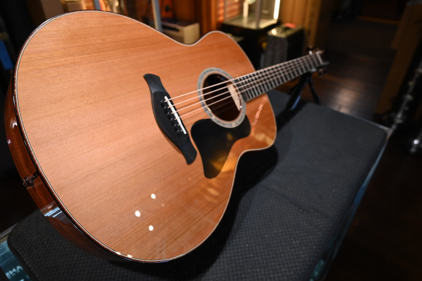 Taylor Custom Gold Label SA Super Auditorium Cedar/Mahogany Guitar #6097