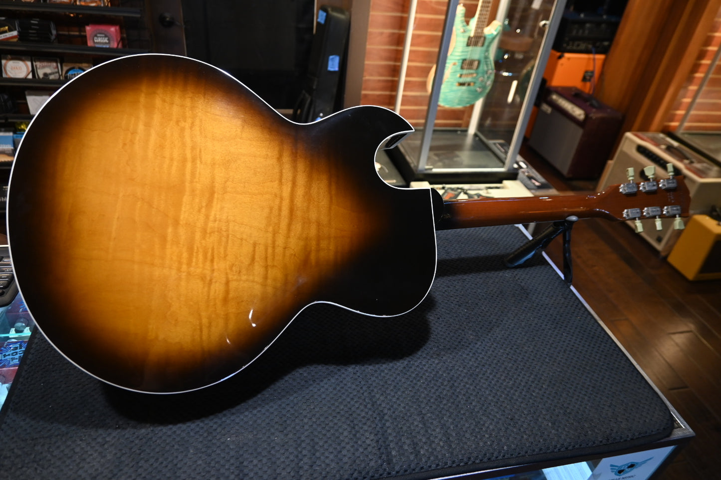 Gibson ES-175 1994 - Tobacco Burst Guitar #9443 - Danville Music