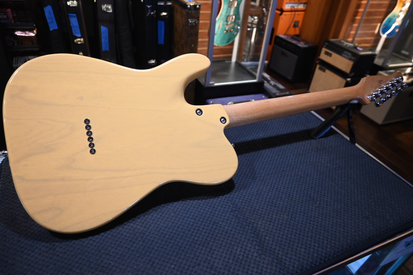 Tom Anderson T Icon 2018 - Translucent Butterscotch Guitar #618A - Danville Music