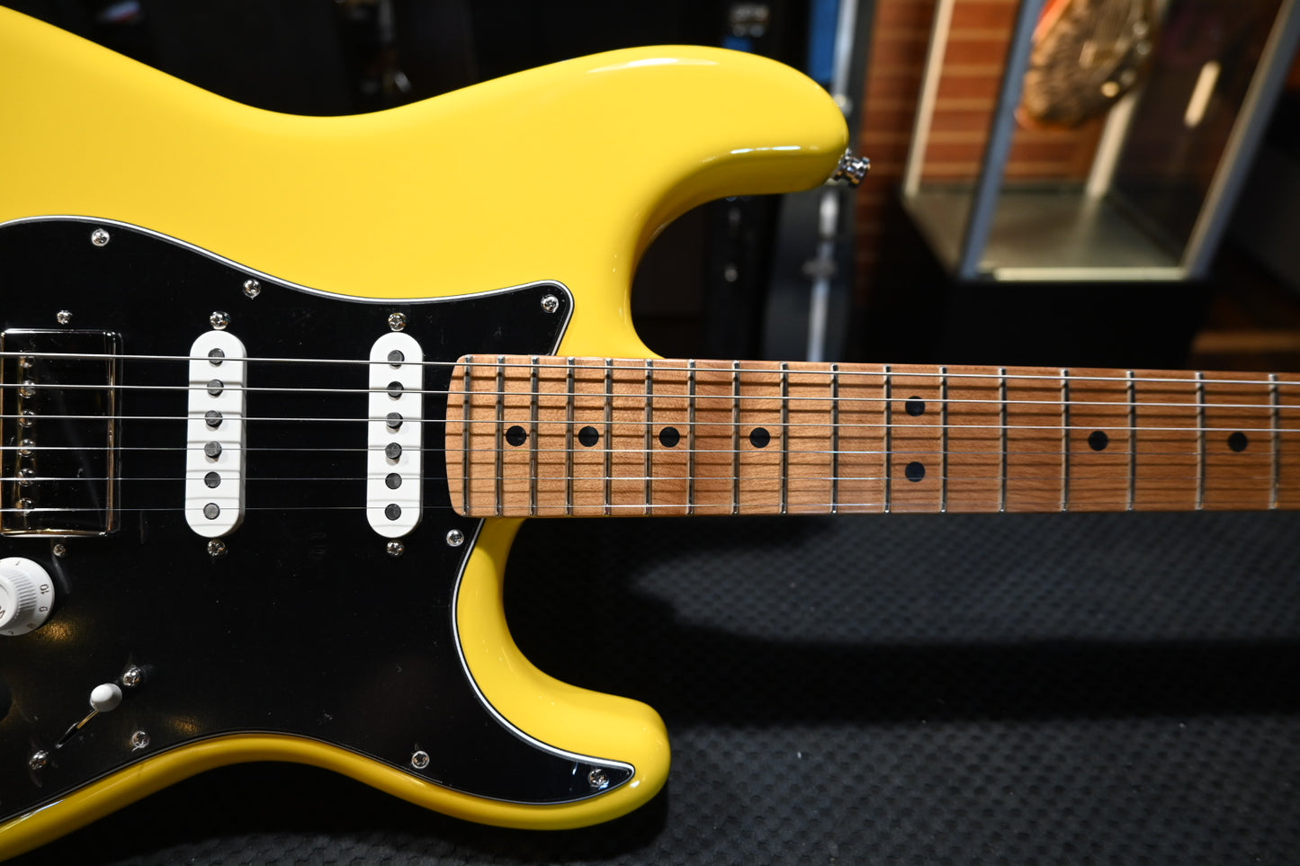 Fender Limited Edition American Ultra II Stratocaster - Graffiti Yellow Guitar #0728