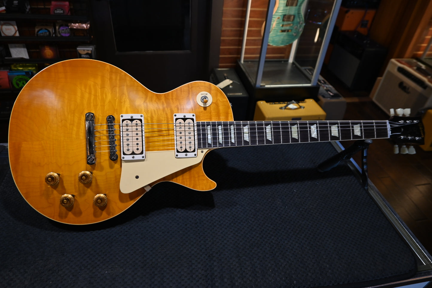 Gibson Custom Shop 1959 Les Paul Standard Reissue BOTB Page 40 VOS - Sunburst Guitar #6702 - Danville Music