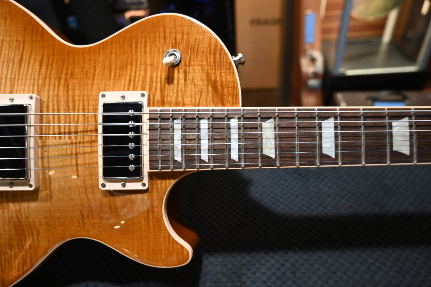 Gibson Les Paul Standard 2017 - Mojave Burst Guitar #8770 - Danville Music