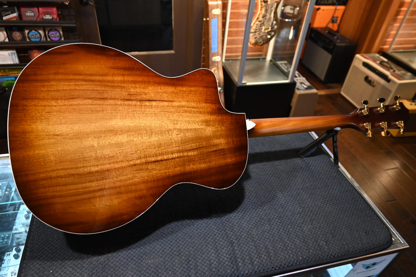 Taylor 214ce-K DLX Special Edition - Honeyburst Guitar #6451