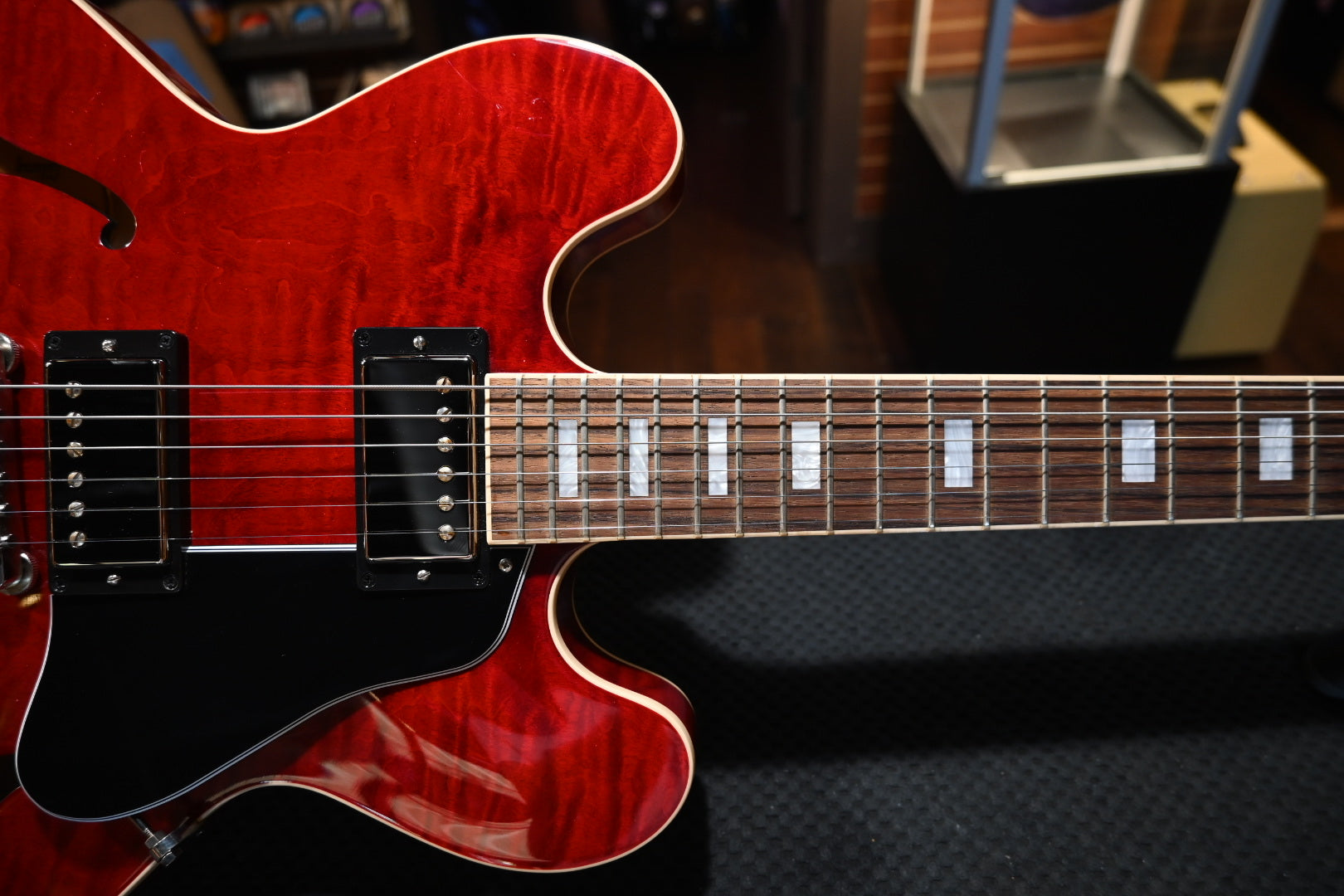 Gibson Figured ES-335 2020 Sixties Cherry Guitar | Danville Music