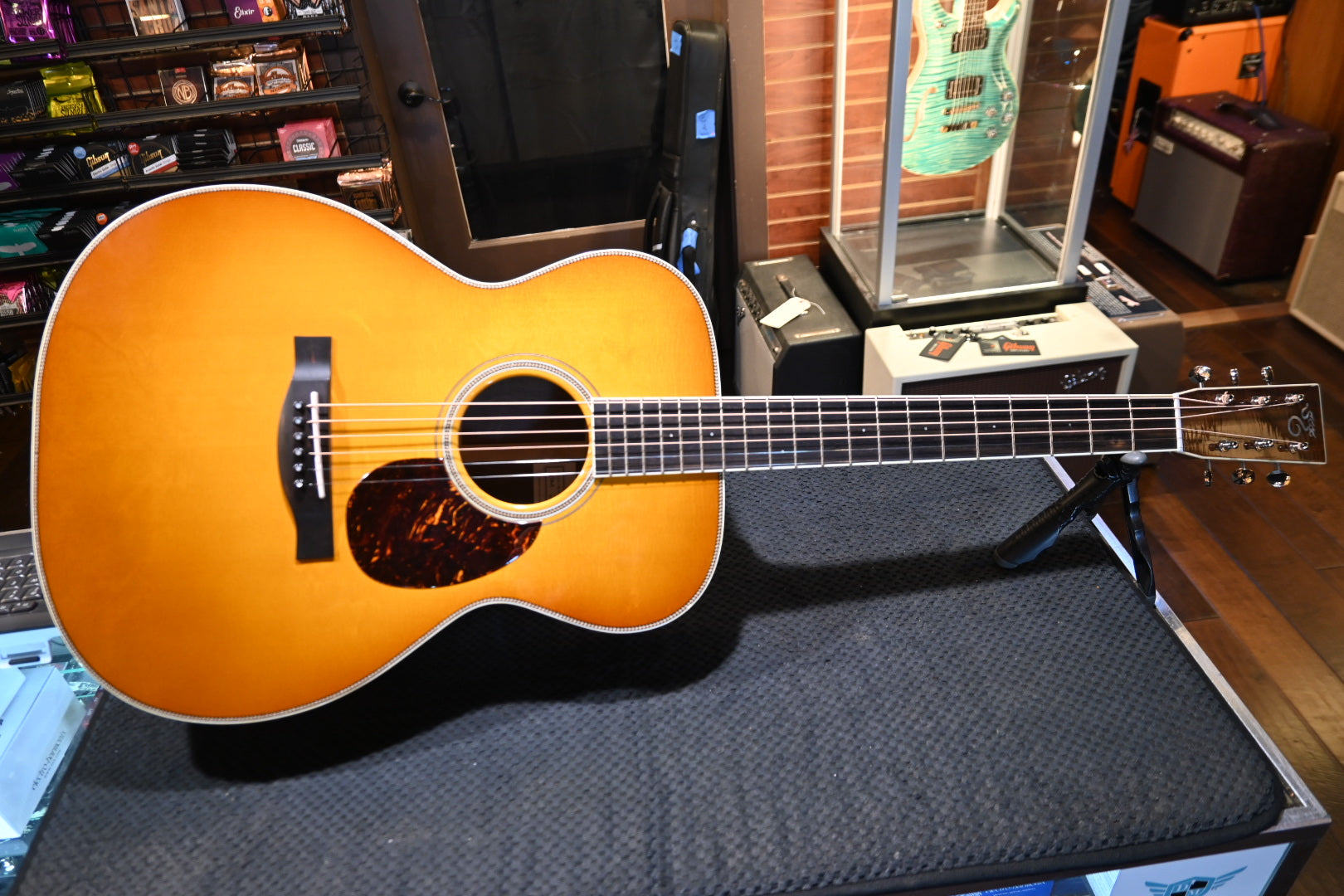 Santa Cruz OM Moon Spruce Bear Claw/Figured Walnut - Georgia Peach Guitar #6242 USED - Danville Music