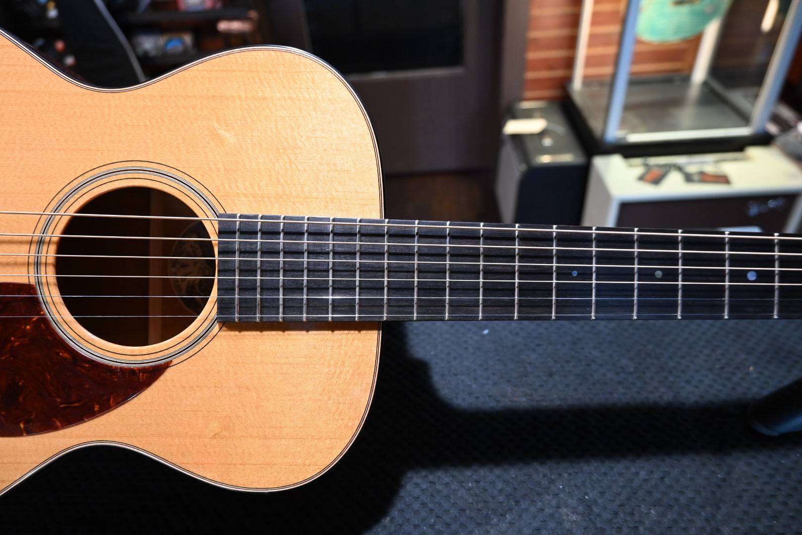 Collings 01 T Torrefied Sitka Spruce/Honduran Mahogany Guitar #6645 - Danville Music