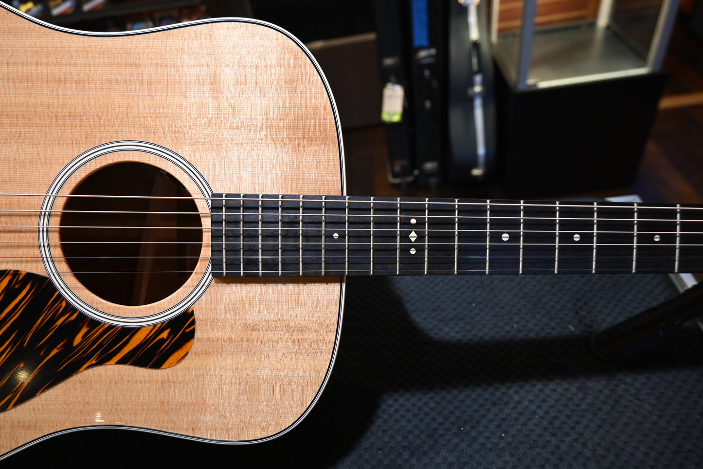 Taylor Gold Label 510e Guitar #6086
