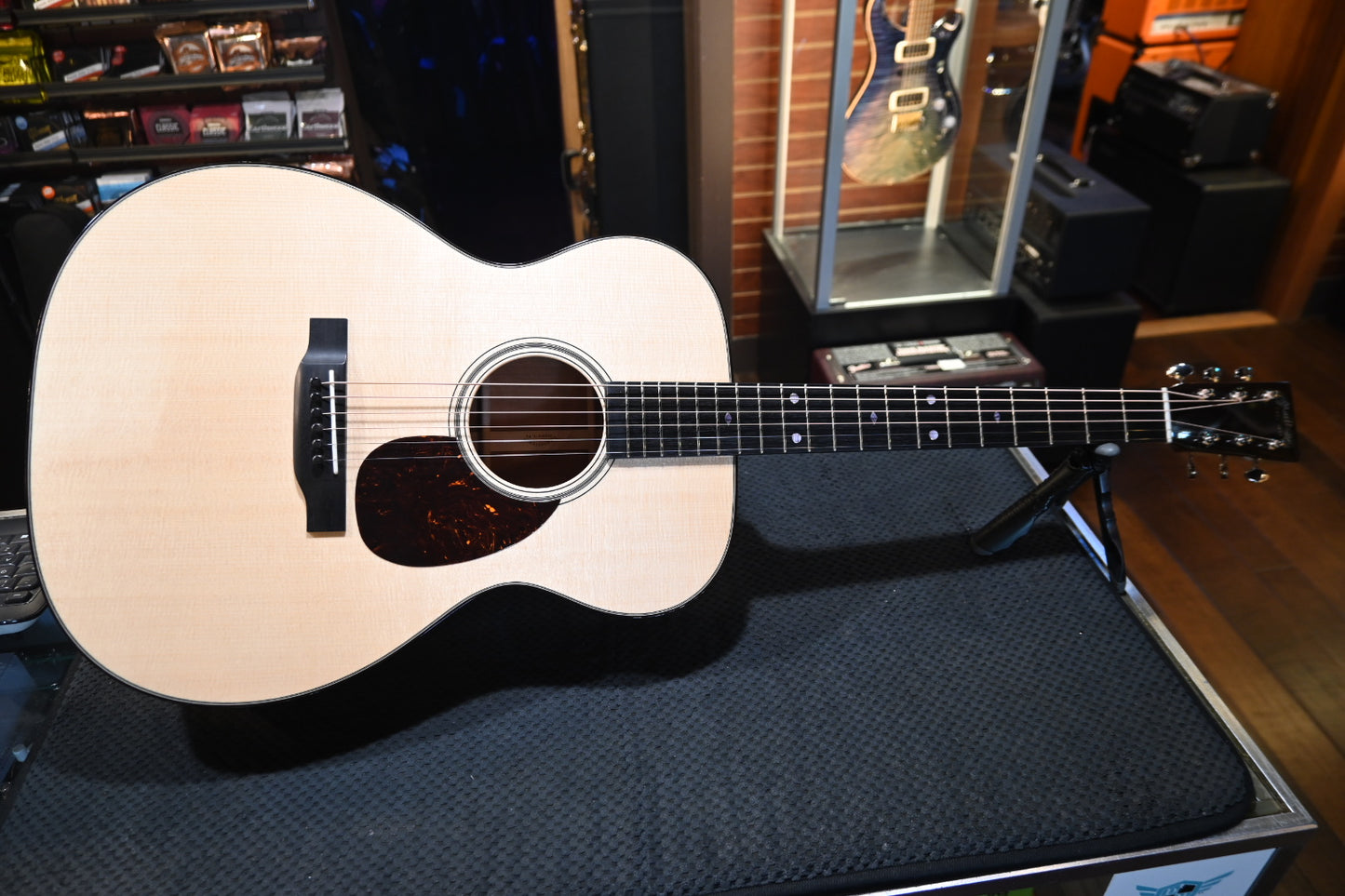 Martin Custom Shop OM-18 2022 Sitka Spruce/Mahogany Guitar #0695 - Danville Music