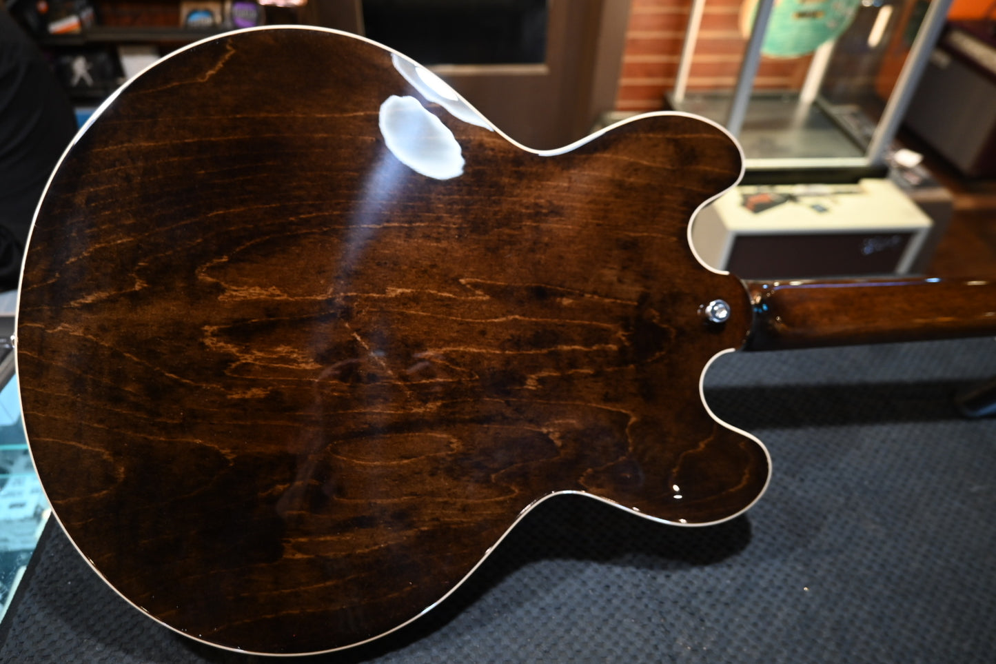 Gibson ES-335 ‘60s - Dark Walnut Guitar #0114 - Danville Music