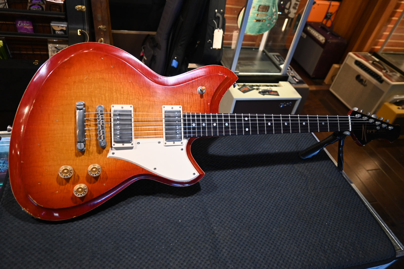 Novo Chambered Serus H2 Dealer Limited - Faded Cherry Burst Guitar #6302 - Danville Music