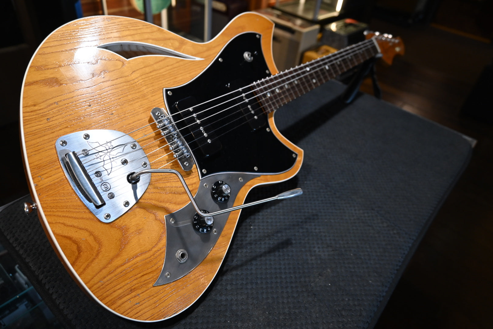 Novo Miris J - Amber Guitar #6484 - Danville Music