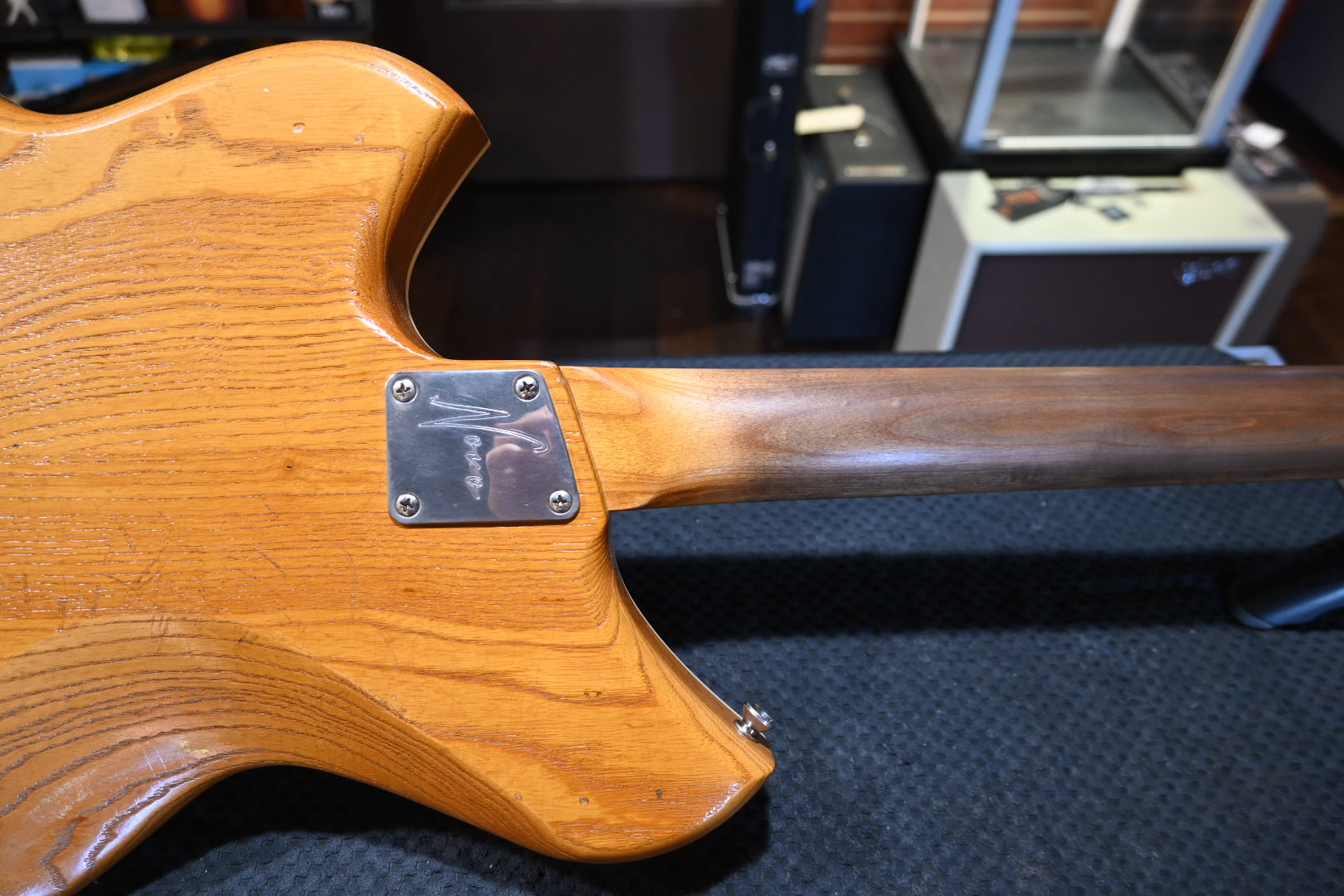 Novo Miris J - Amber Guitar #6484 - Danville Music