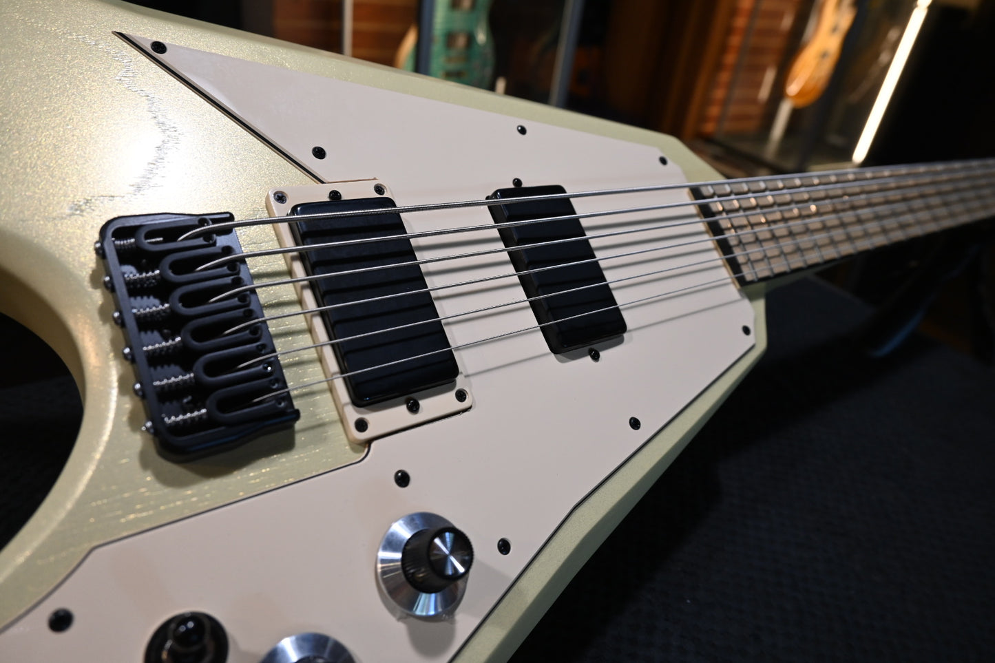 Dunable Asteroid VI Bass - Shiny Butter Bass #5464 - Danville Music