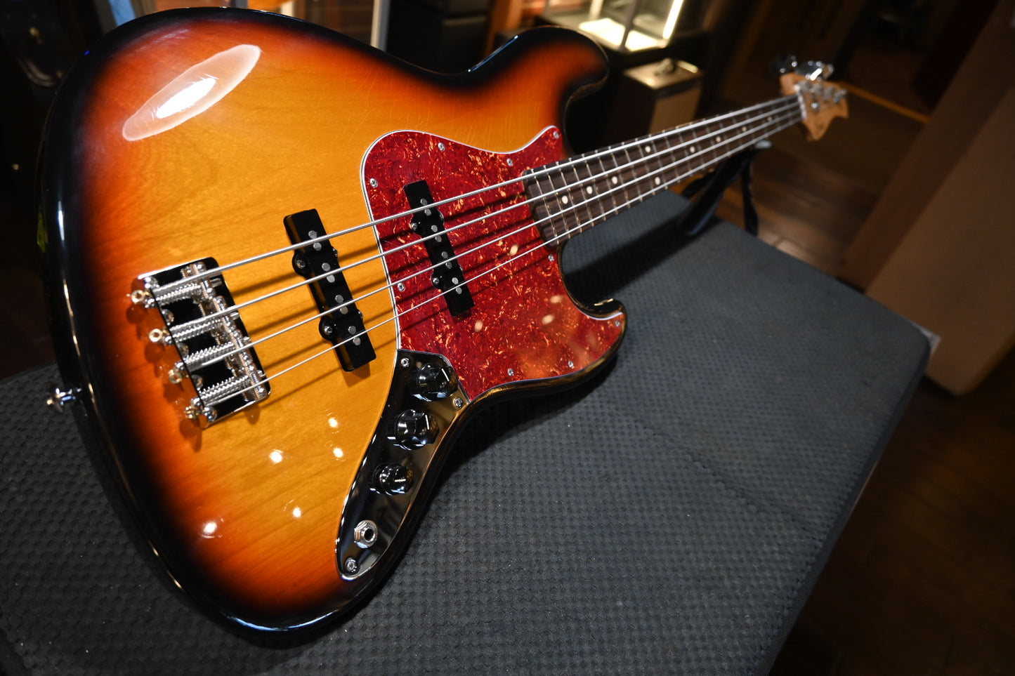 Suhr Classic J Antique - 3 Tone Burst Bass #0503