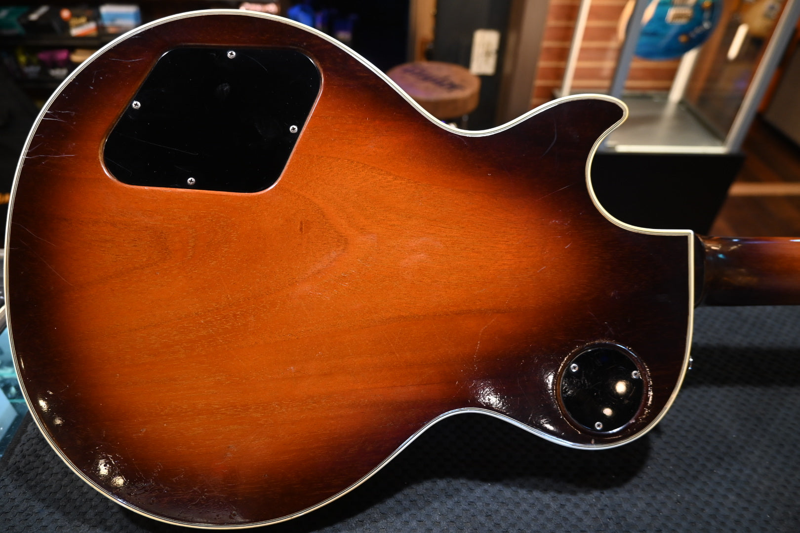 Gibson Les Paul Custom 1975 - Tobacco Burst Guitar #1001 - Danville Music