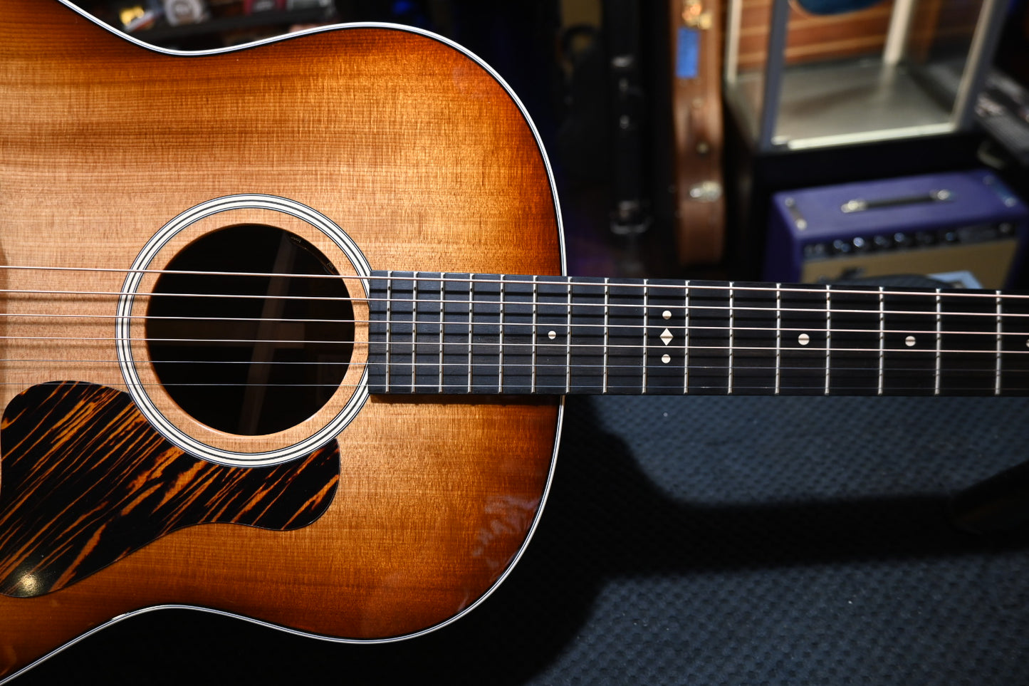 Taylor Gold Label 717e - Sunburst Guitar #5022