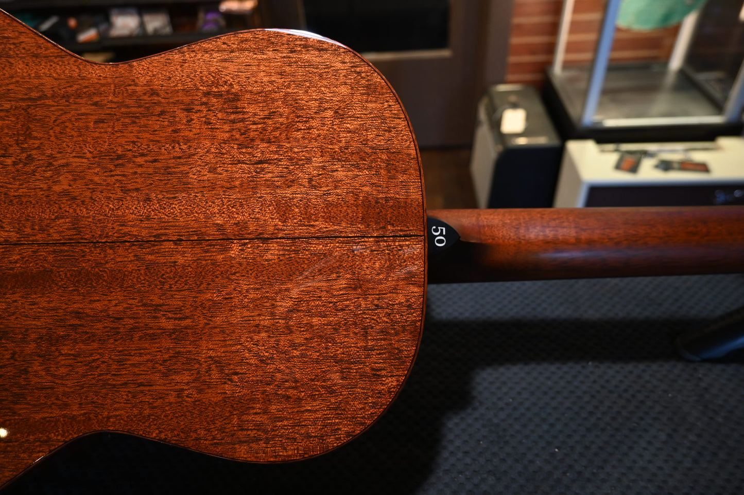 Santa Cruz 1929 00 50th Anniversary Limited Edition Mahogany/Mahogany Guitar #1362 - Danville Music