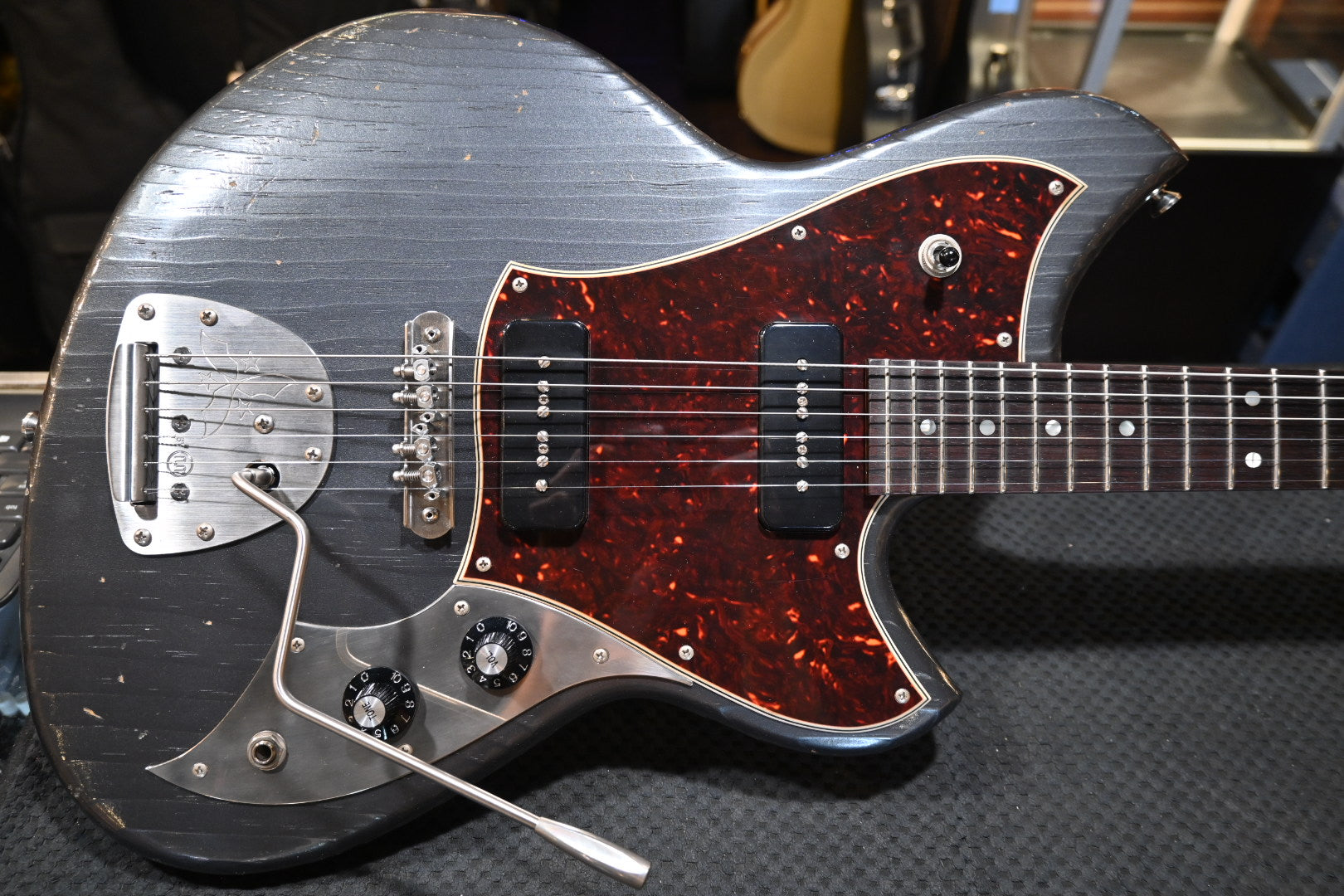 Novo Nucleus Serus J - Charcoal Guitar #5224 - Danville Music