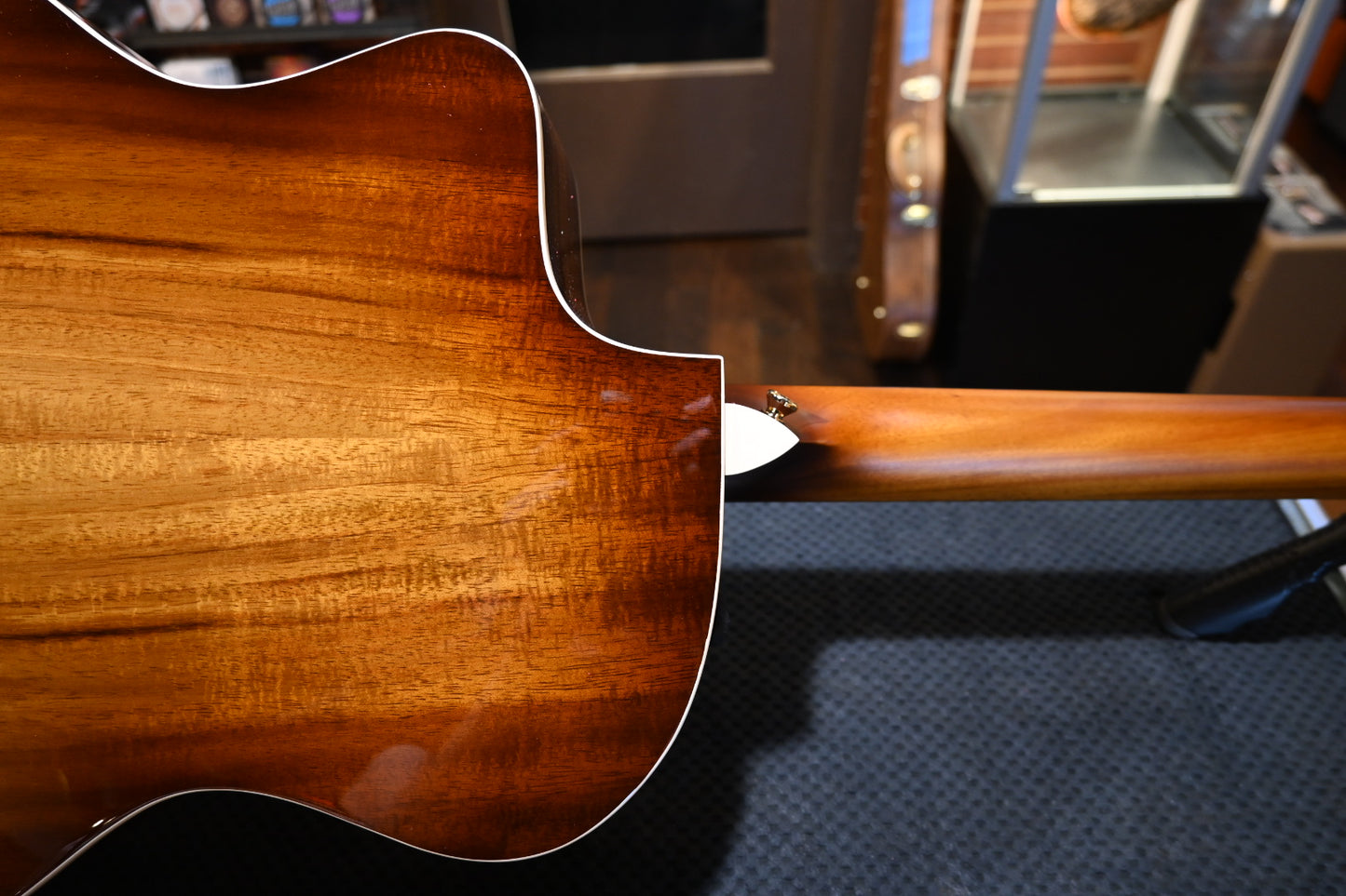 Taylor 214ce-K DLX Special Edition - Honeyburst Guitar #6451