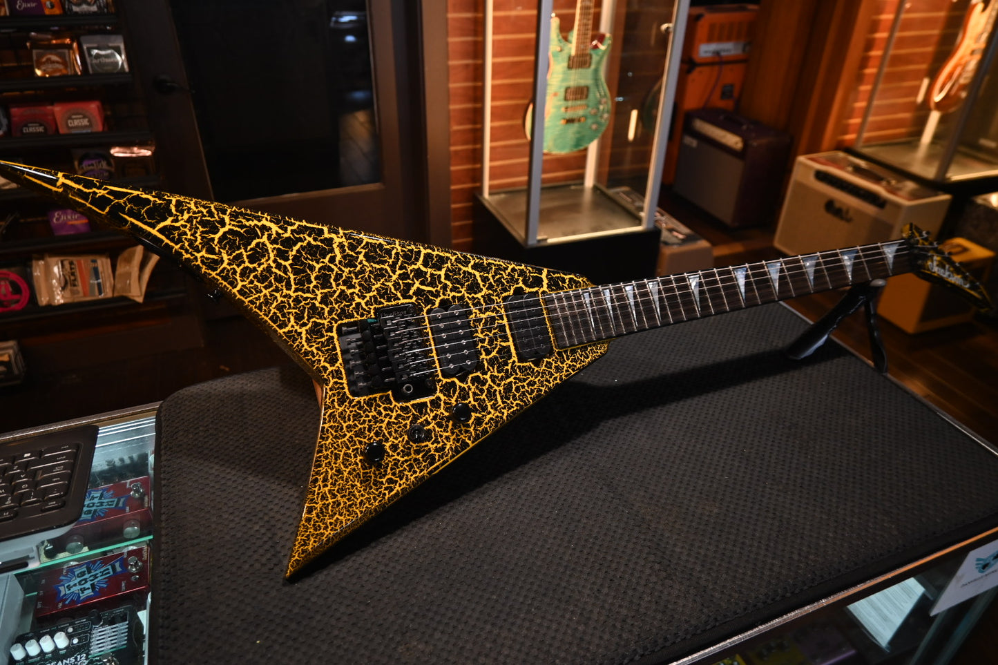 Jackson Custom Shop Randy Rhoads RR24 2H FR 2024 - Black Yellow Crackle Guitar #3862 - Danville Music