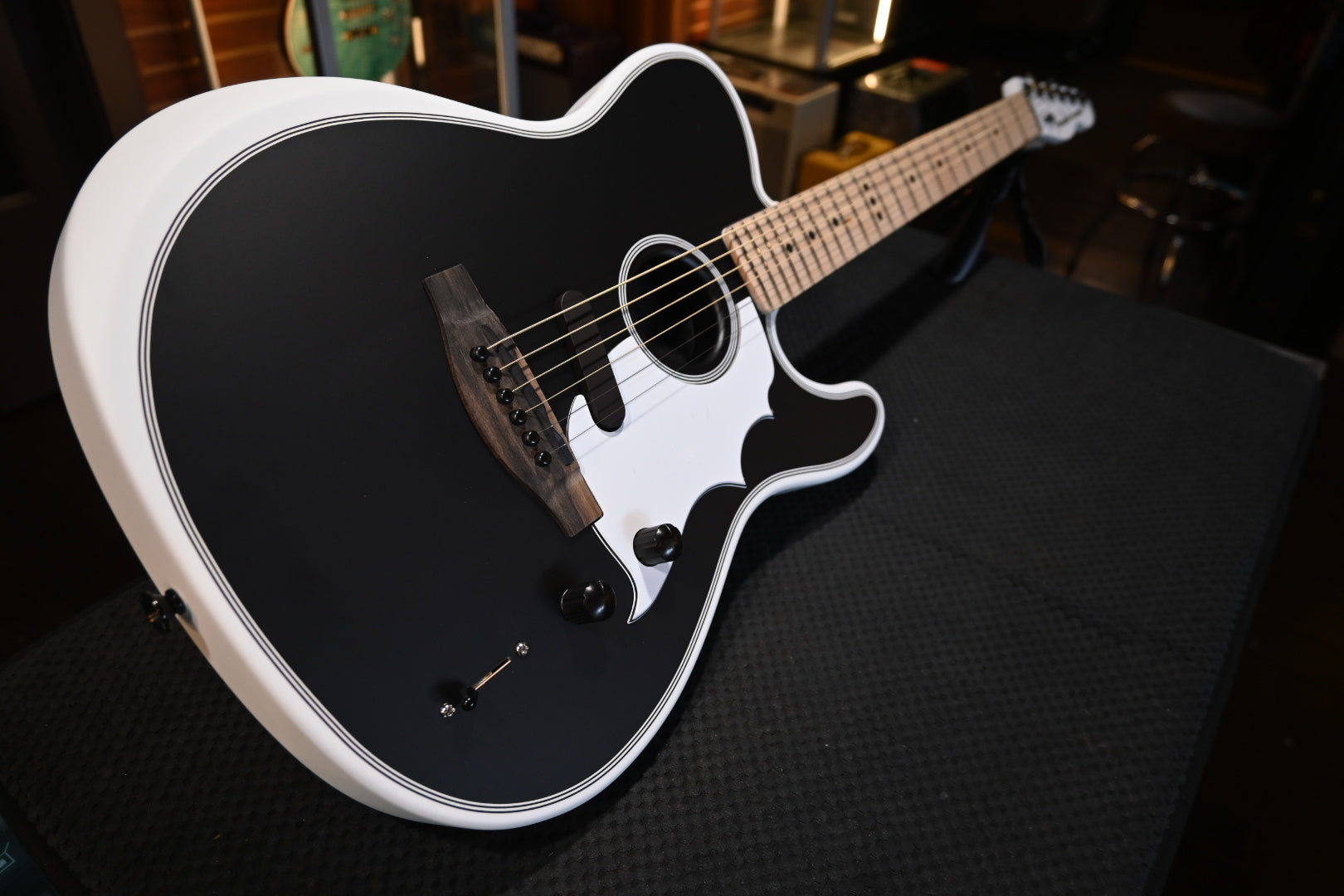 Fender Jack Whit Signature Triplesonic - Arctic White Guitar - Danville Music