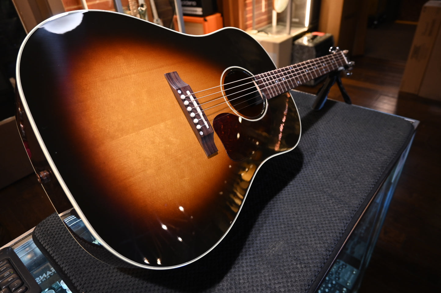 Gibson J-45 Standard - Vintage Sunburst Guitar #6064