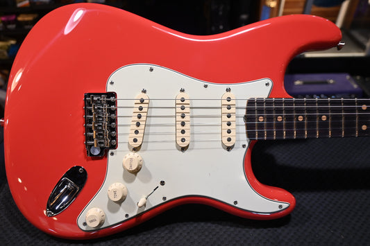 Fender Dealer Exclusive American Vintage II 1961 Stratocaster - Fiesta Red Guitar #8032