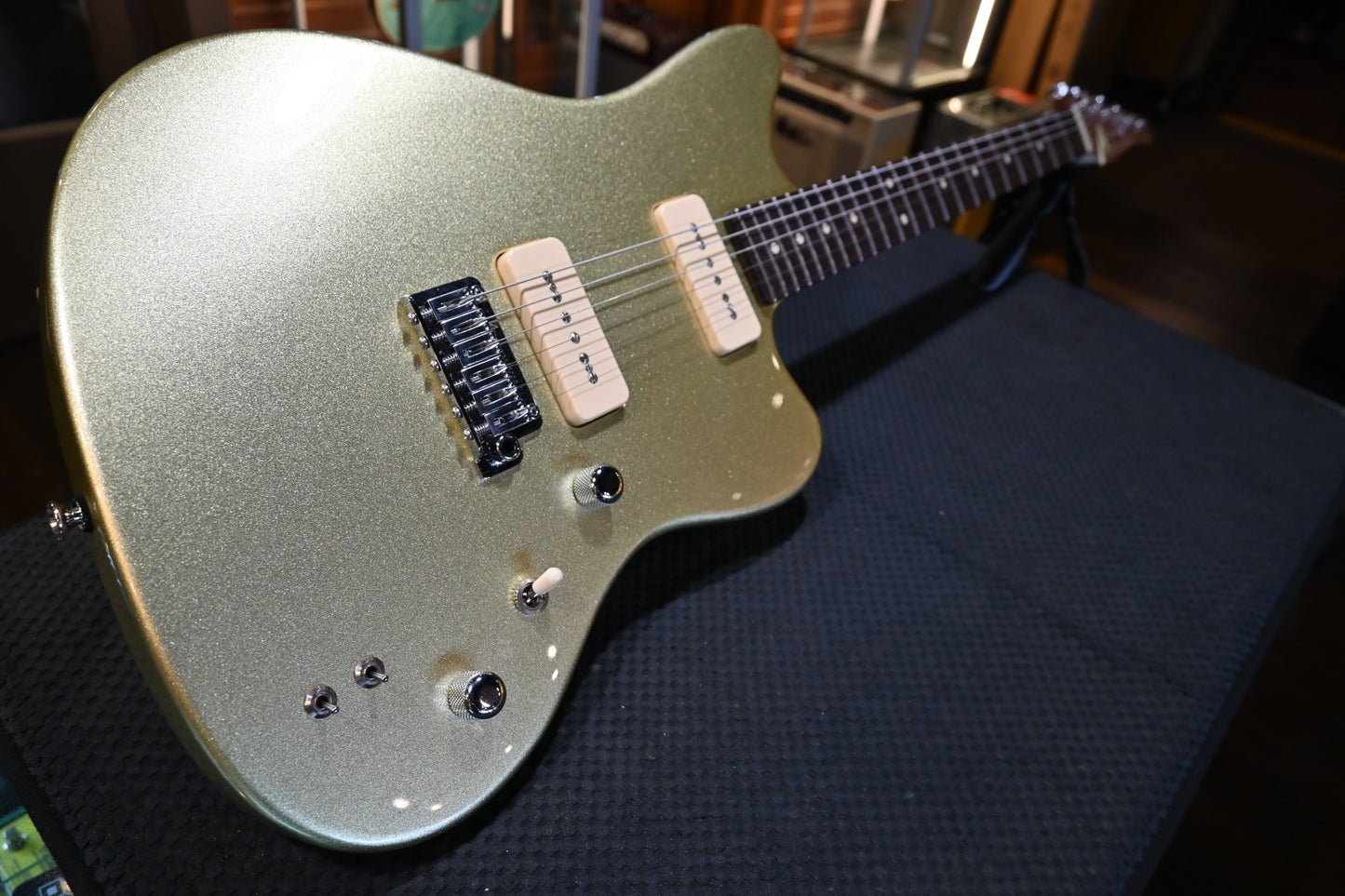 Tom Anderson Raven 2025 - Electrum Green Gold Guitar #825N - Danville Music