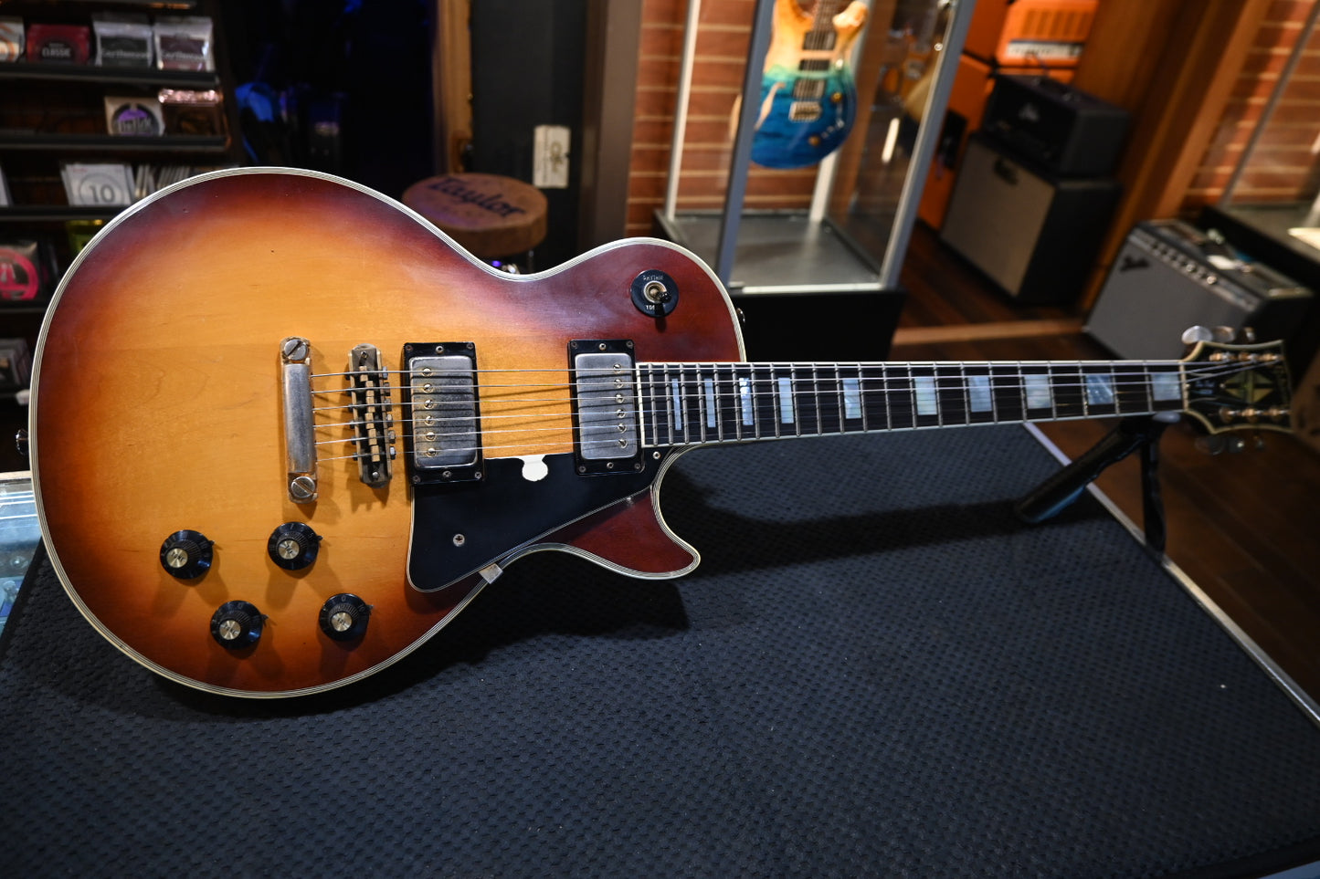 Gibson Les Paul Custom 1975 - Tobacco Burst Guitar #1001 - Danville Music