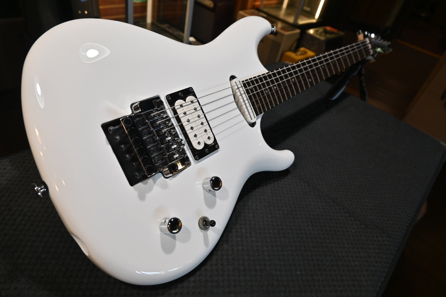 Ibanez Joe Satriani JS2400 2013 - White Guitar #3137 - Danville Music