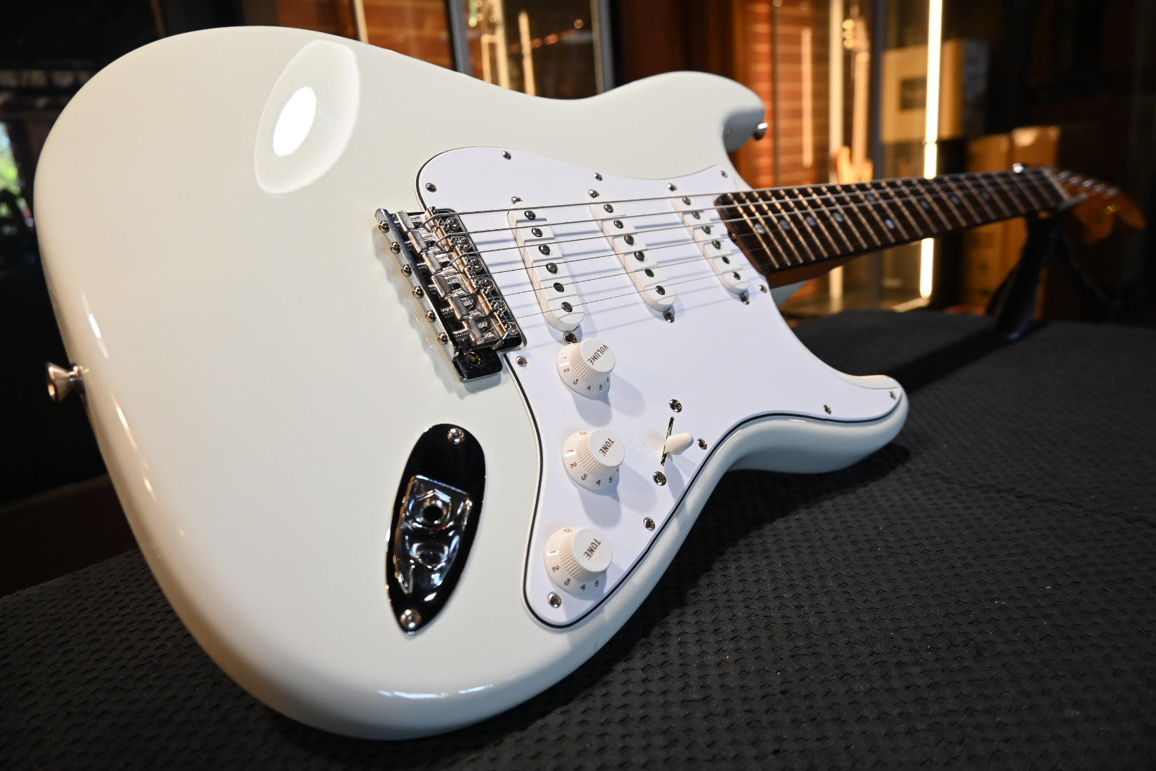 Fender Custom Shop Empire ‘67 Stratocaster NOS 2022 - Olympic White Guitar #7803 - Danville Music