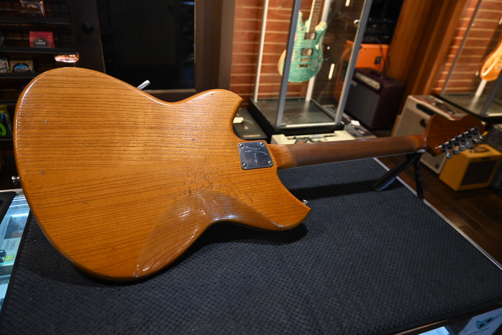 Novo Maple Top Miris JHH LTD - Amber Guitar #6531 - Danville Music