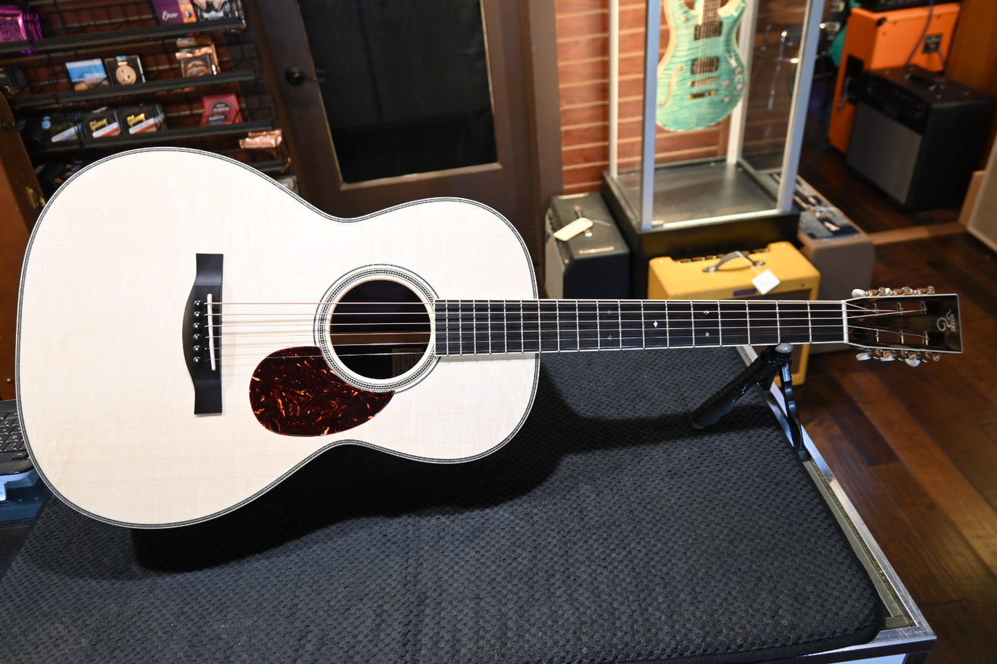 Santa Cruz 000 German Bearclaw Spruce/Indian Rosewood Guitar #6369