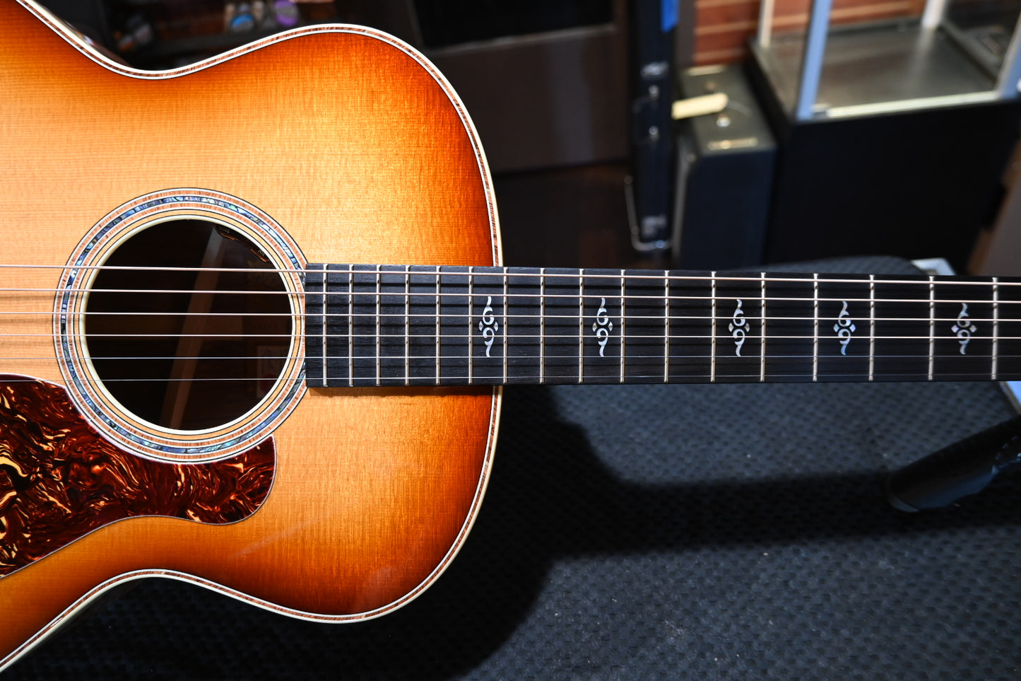 Taylor Gold Label 814ce 2025 - Sunburst Guitar #5023 - Danville Music