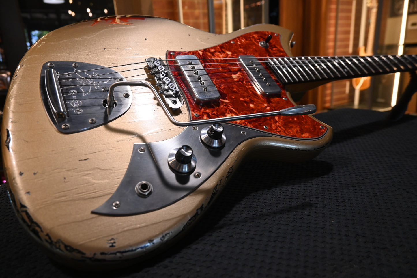 Novo Serus J Limited - Shoreline Gold over ‘64 3-Tone Burst Guitar #6589