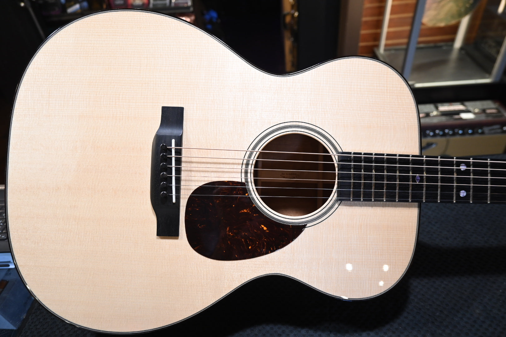 Martin Custom Shop OM-18 2022 Sitka Spruce/Mahogany Guitar #0695 - Danville Music