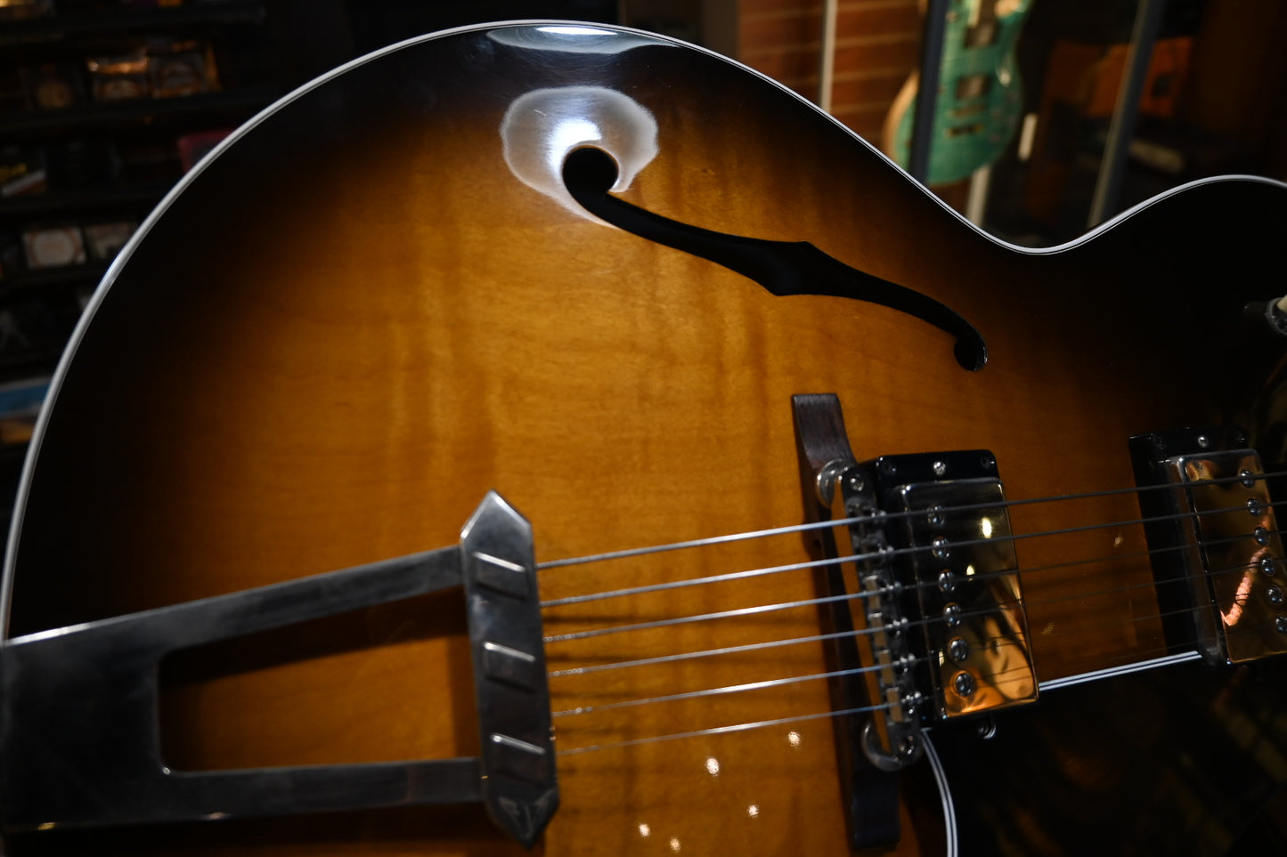 Gibson ES-175 1994 - Tobacco Burst Guitar #9443 - Danville Music