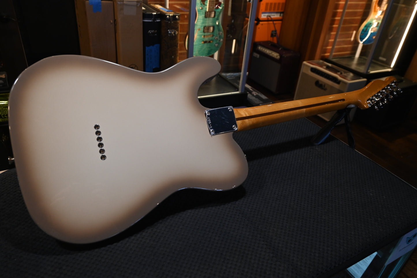 Fender Limited Edition Vintera II ‘60s Telecaster - Antigua Guitar