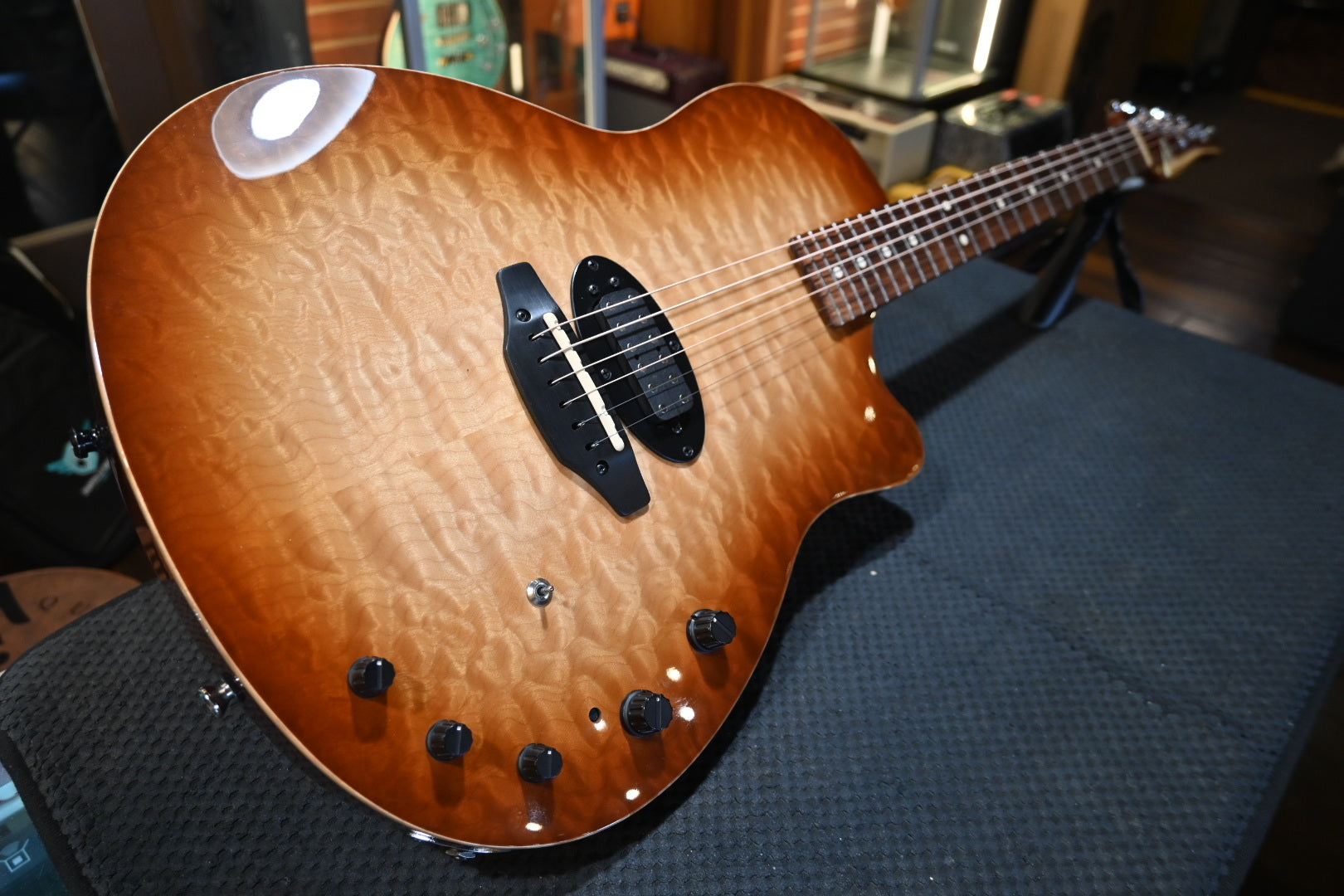 Tom Anderson Crowdster Plus 2008 - Autumn Edge Burst Guitar #008A - Danville Music