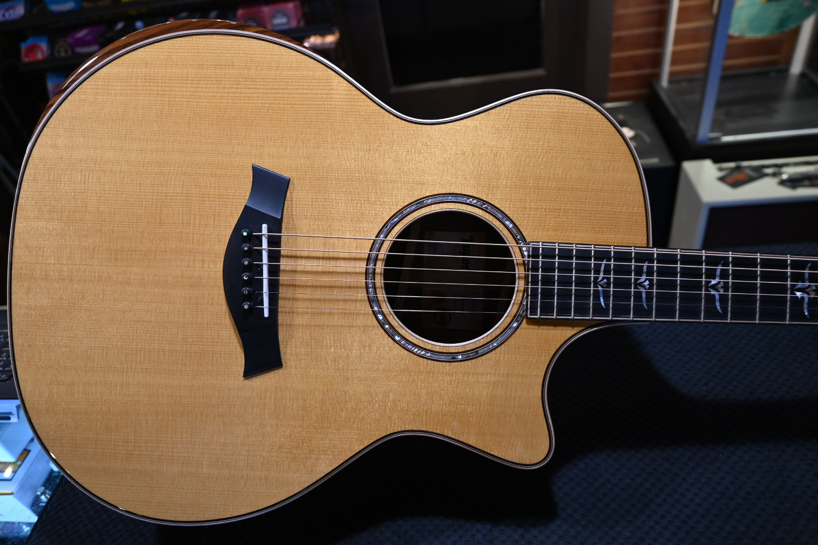 Taylor 814ce Custom 2025 Torrefied Spruce/Honduran Rosewood Guitar #5093 - Danville Music