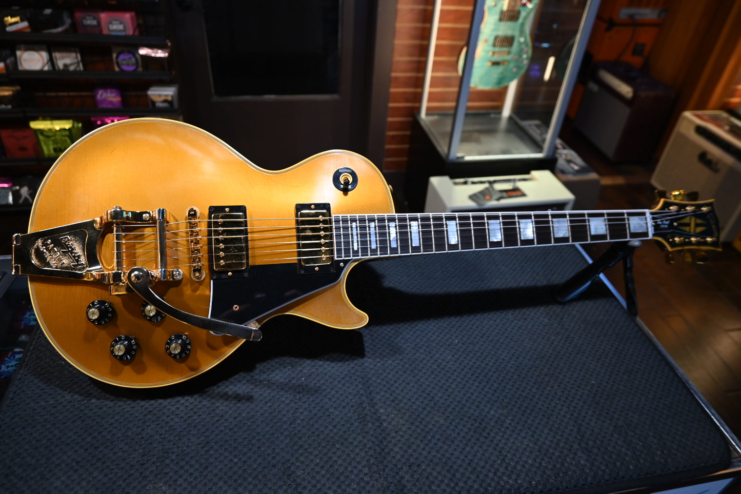 Gibson Custom Shop 1968 Les Paul Standard Reissue Bigsby Ultra Light Aged - Double Gold Guitar #1138 - Danville Music