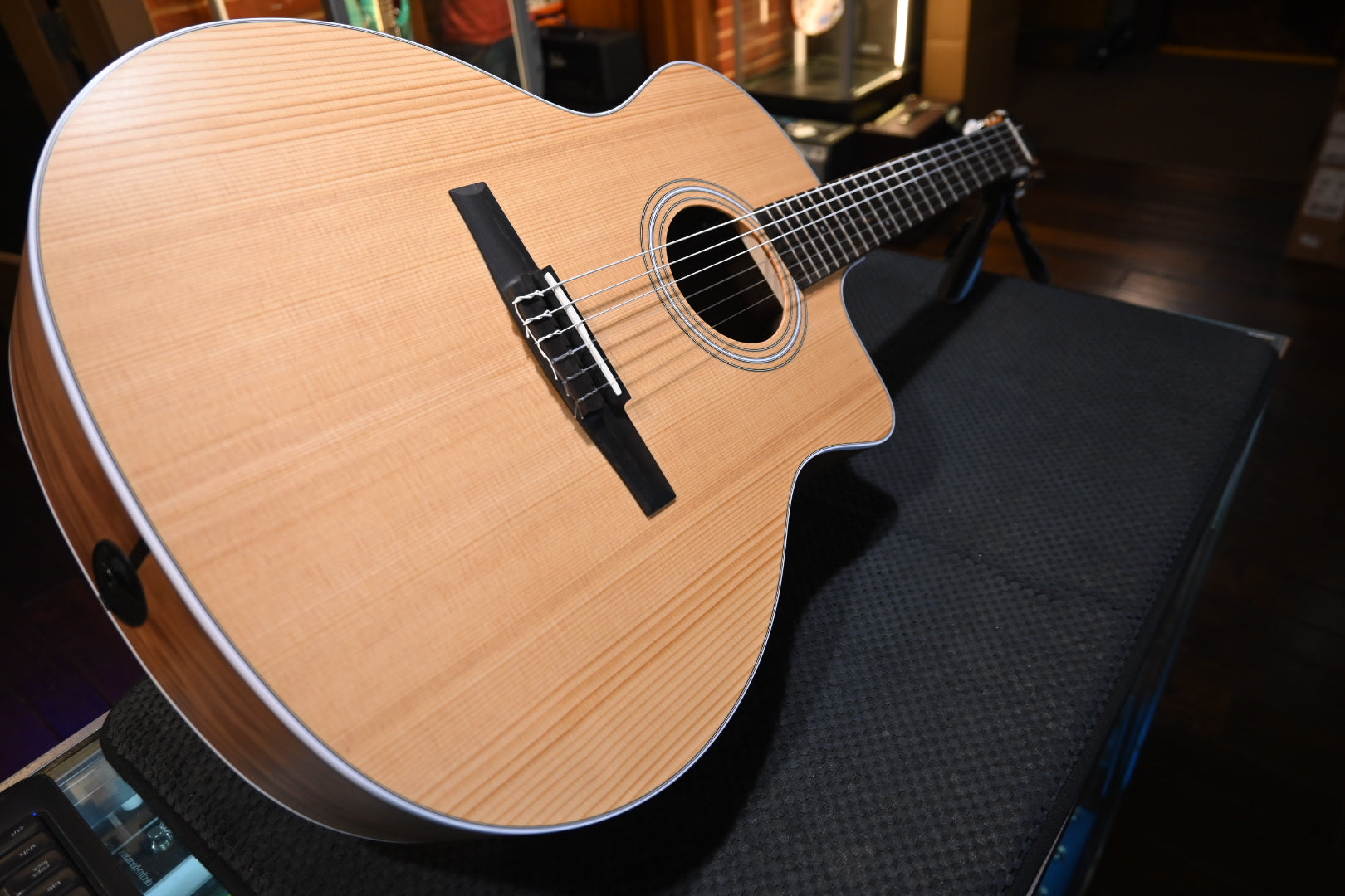 Taylor 214ce-N #5493 - Danville Music