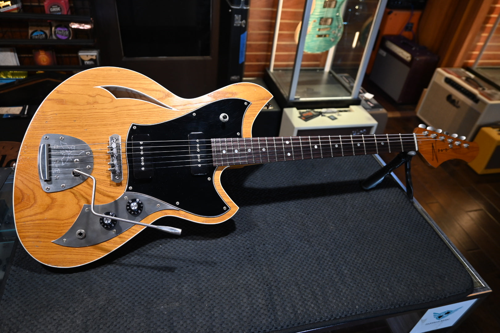 Novo Miris J - Amber Guitar #6484 - Danville Music