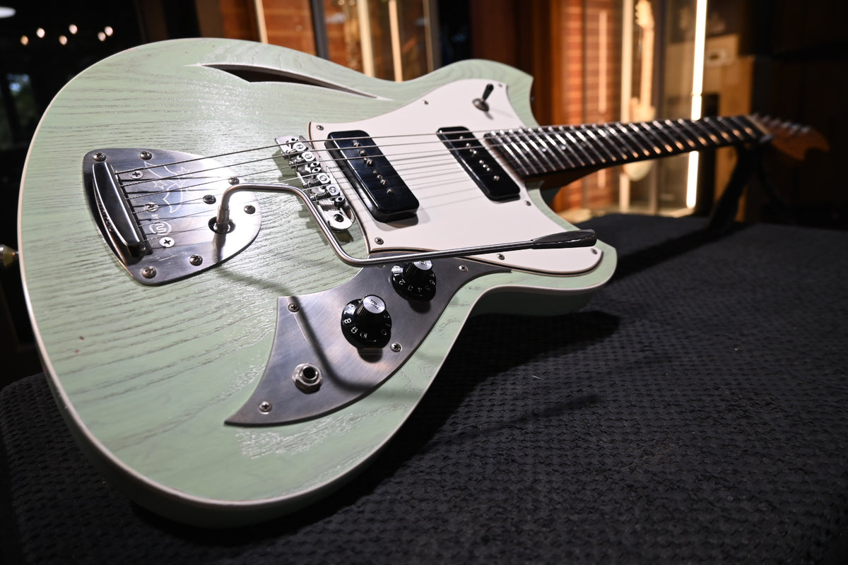 Novo Miris J - Surf Mary Kaye Guitar #1170