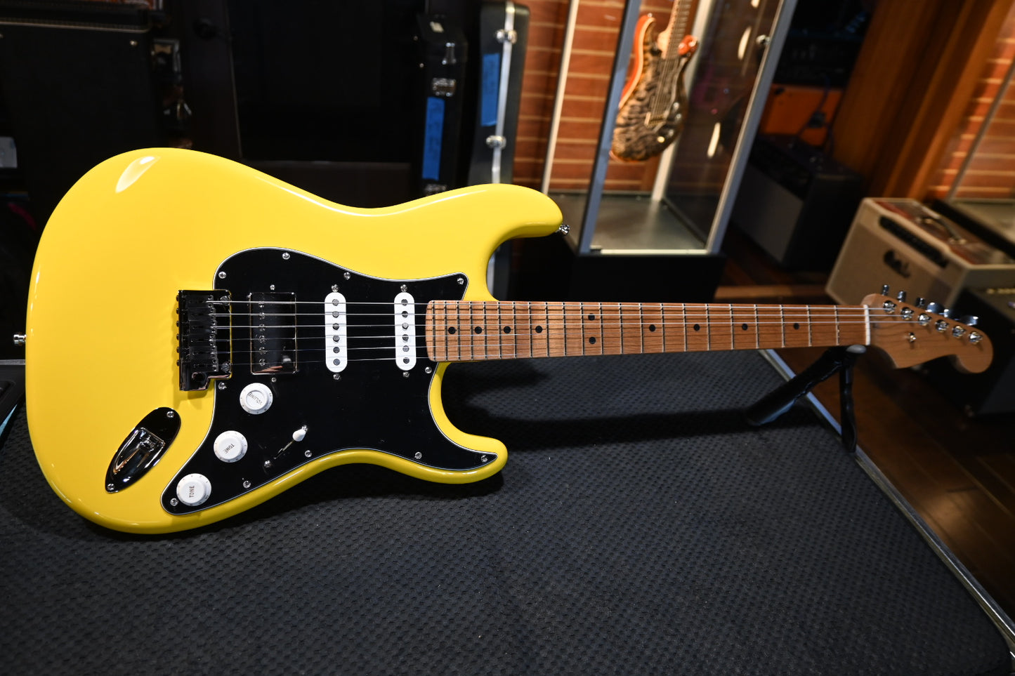 Fender Limited Edition American Ultra II Stratocaster - Graffiti Yellow Guitar #0728