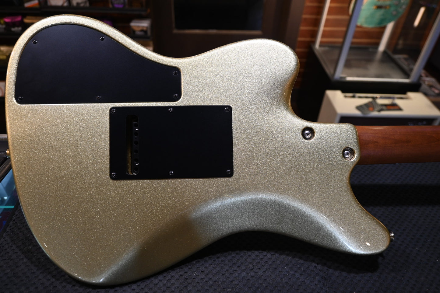 Tom Anderson Raven 2025 - Electrum Green Gold Guitar #825N - Danville Music