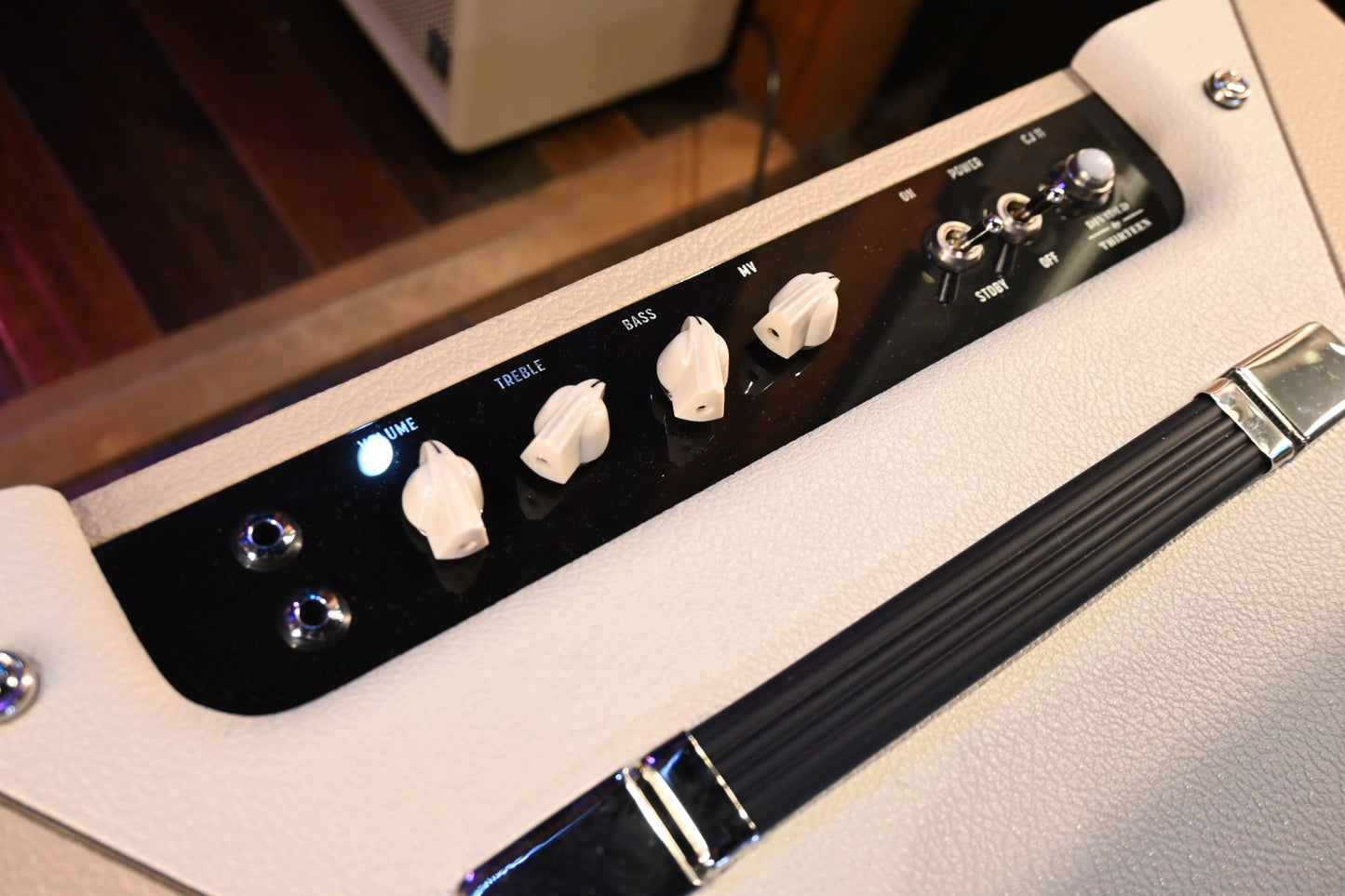 Divided by 13 CJ 11 Combo Amplifier - Vintage Vanilla