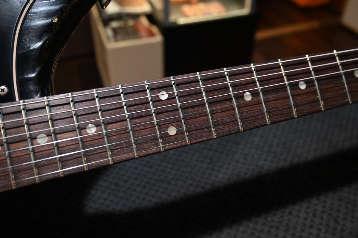 Novo Serus J Limited - Bull Black over ‘64 3-Tone Burst Guitar #1159
