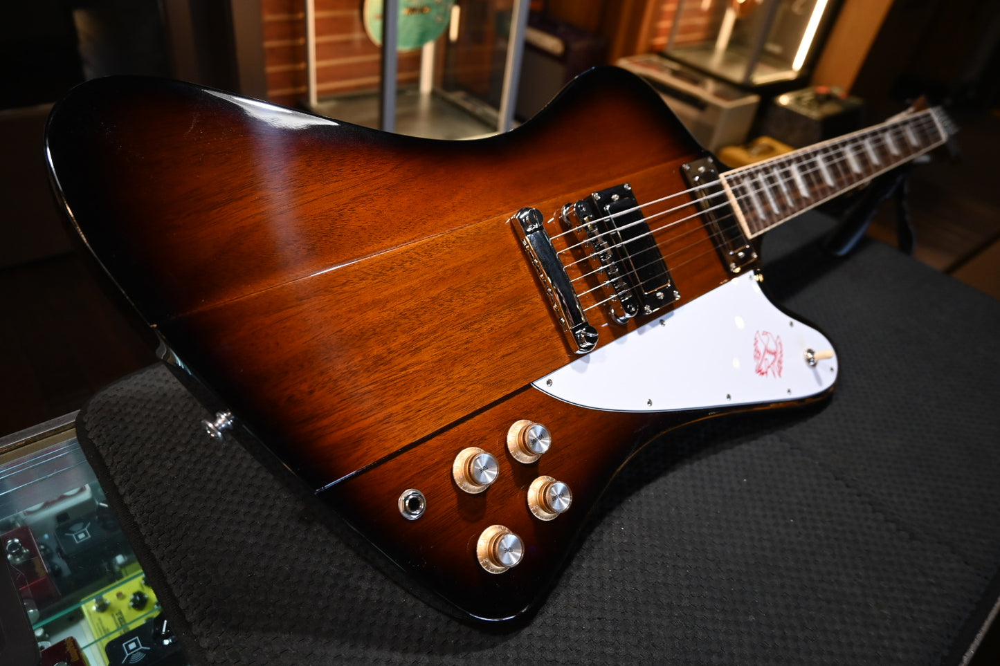 Gibson Firebird 2025 - Tobacco Sunburst Guitar #0062 - Danville Music
